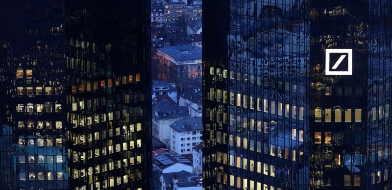 Deutsche Bank Reports 390 Million Profit The First Since 2014 Daily