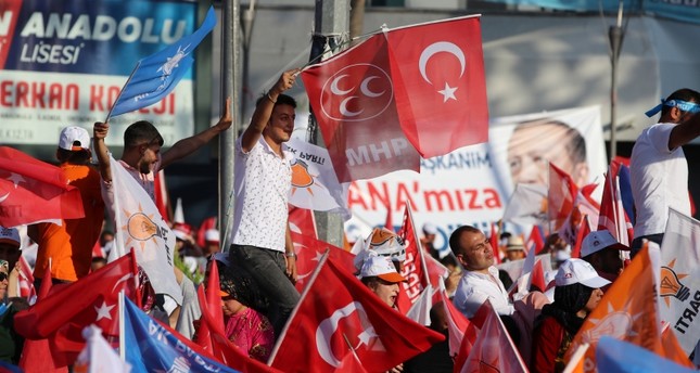 «Народный альянс» лидирует на выборах в парламент Турции
