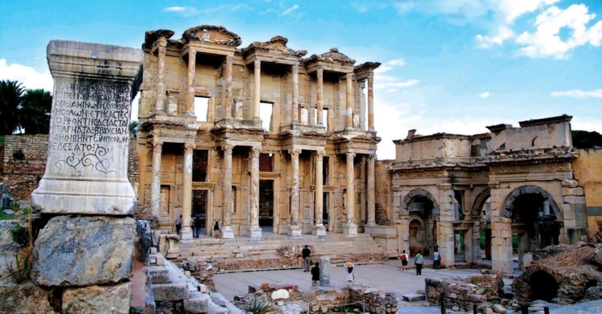 Ancient city of Ephesus in u0130zmir.