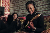 Hindi Zahra & Fatoumata Diawarau200b