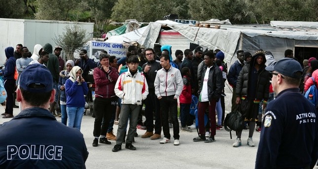 لاجئون يروون ما يتعرضون له على طريق أوروبا من أهوال