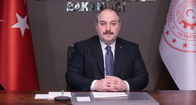 وزير الصناعة والتكنولوجيا التركي مصطفى وارانك
