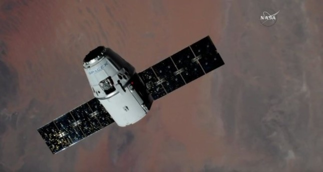 كبسولة دراغون سبيس إكس تصل إلى محطة الفضاء الدولية