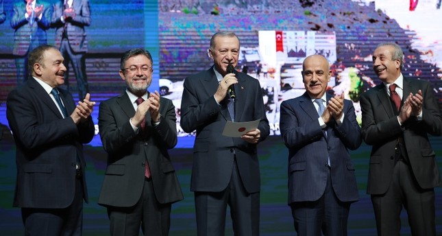 الرئيس التركي رجب طيب أردوغان يلقي كلمة ألقاها خلال مشاركته في حفل افتتاح 369 منشأة أنجزتها مؤسسة المياه التابعة لوزارة الزراعة والغابات، أنقرة، 11-12-2023 صورة: IHA
