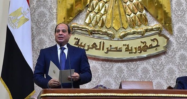 سياسيون وشخصيات عامة مصرية يرفضون تعديل الدستور