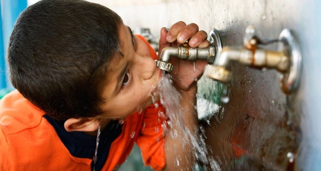 صورة أرشيفية لطفل من غزة