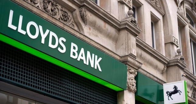 Lloyds Bank Eyes Credit Card Growth With $2 4B MBNA Daily Sabah Lloyds Bank Eyes Credit Card Growth With $2 4B MBNA Daily Sabah