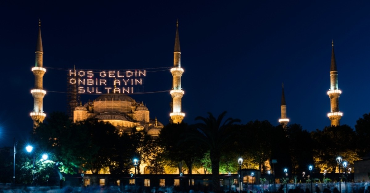 The Blue Mosque in Istanbul is decorated with lighting reading: ,The Sultan Of 11 Months, Welcome!, (Getty Images/iStockphoto)