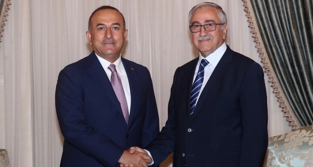 رئيس شمال قبرص التركية يستقبل تشاووش أوغلو في لفكوشا