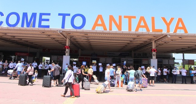 مطار أنطاليا IHA