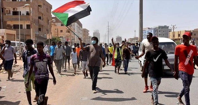 السودان.. حظر التجمعات وسط الخرطوم عشية مظاهرات للمطالبة بـحكم مدني