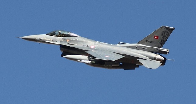 طائرات إف-16 تركية تبدأ طلعات لحفظ أمن أجواء البلاد