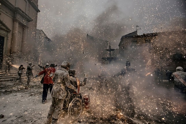 Weltpressefoto: Bewegende, explosive Fotos