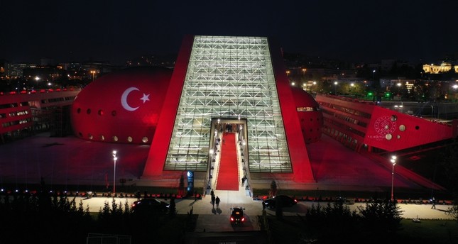 أردوغان يفتتح مبنى أوركسترا السيمفونية الرئاسية بأنقرة