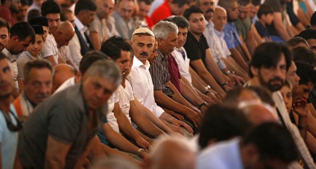Turkey, most Muslim countries start Eid al-Fitr on Sunday - Daily Sabah
