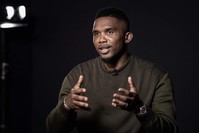 Samuel Eto'o poses during a photo session, Paris, Oct. 24, 2019. (AFP Photo) 