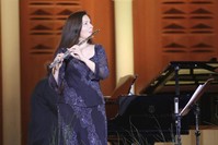 u015eefika Kutluer performs at a concert, Jan. 17, 2009. (Photo by Ali Ekeyu0131lmaz)