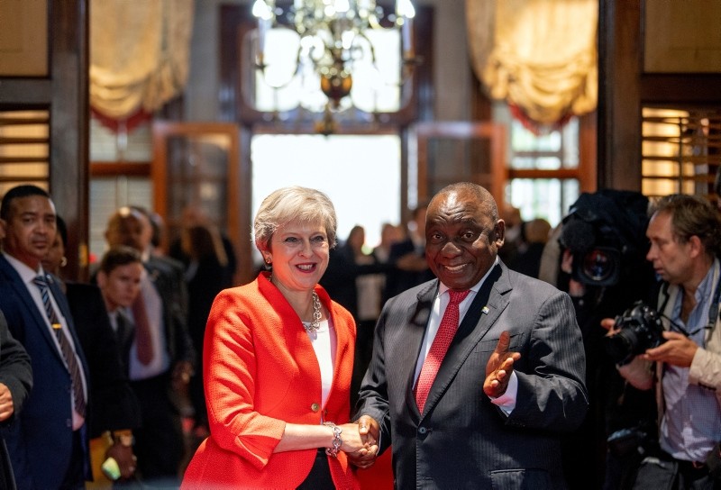 British Prime Minister Theresa May (L) meets with South African President Cyril Ramaphosa in Cape Town, South Africa, Tuesday, Aug. 28, 2018. (AP Photo)