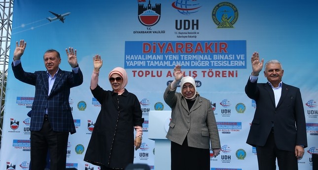 أردوغان ويلدريم في دياربكر لافتتاح مشاريع خدماتية والتأكيد على مكافحة الارهاب