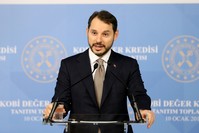 Treasury and Finance Minister Berat Albayrak speaks at the announcing ceremony of a new financing package for small and medium-sized enterprises (SMEs) yesterday in Istanbul.