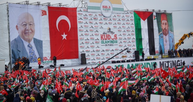 مئات آلاف الأتراك يشاركون في مهرجان بإسطنبول نصرة للقدس