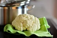 Consuming cauliflower helps the liver produce a detoxifying enzyme, a great way to cleanse the liver. (File Photo)