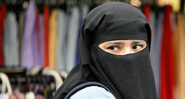 حظر ارتداء النقاب في الأماكن العامة بولاية بافاريا الألمانية