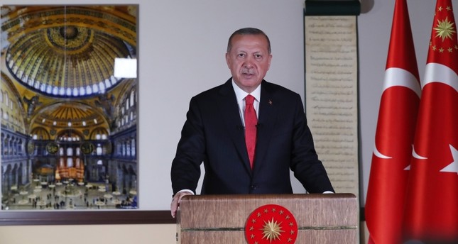 أردوغان: آيا صوفيا يشهد بعثاً ثانياً بقرار إعادته إلى وضعه كمسجد