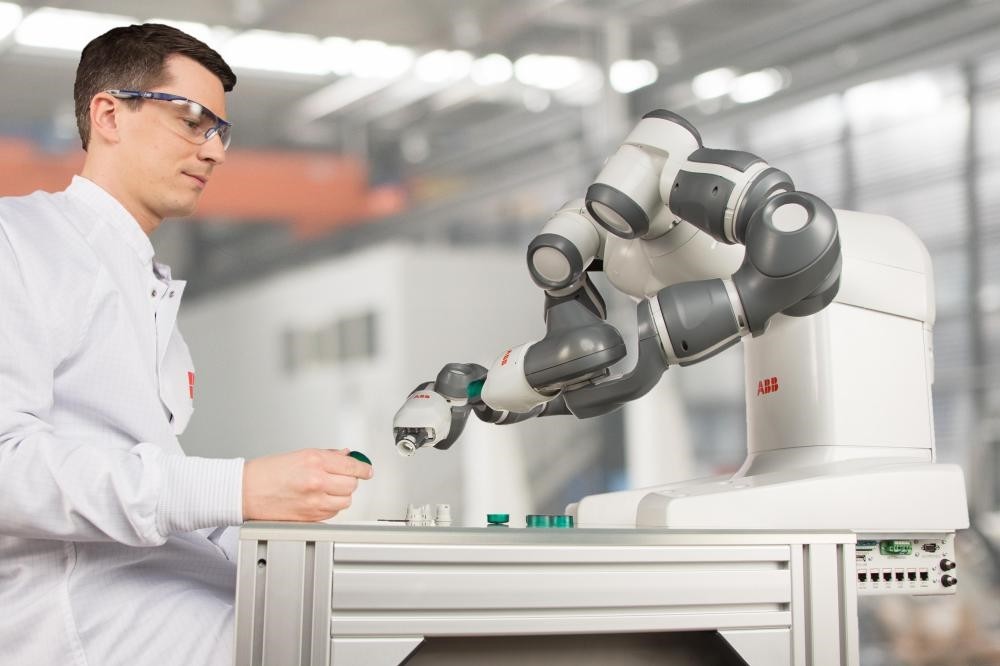 Turkey has 12 industrial robots for every 10,000 workers and half of these are in the automotive sector.