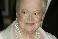 Two-time Academy Award winner Actress Olivia de Havilland, 89, at the u2018Academy Tribute to Olivia de Havilland' at the Academy of Motion Picture Arts & Sciences, Beverly Hills, June 15, 2006.