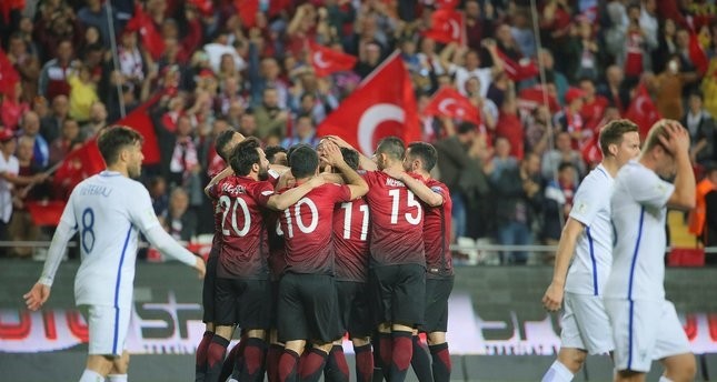المنتخب التركي يفوز على فنلندا 2-0 في تصفيات التأهل لكأس العالم