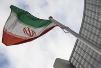 إيران تدعو الأطراف الأوروبية المعنية بالاتفاق النووي بألا تستسلم أمام الولايات المتحدة