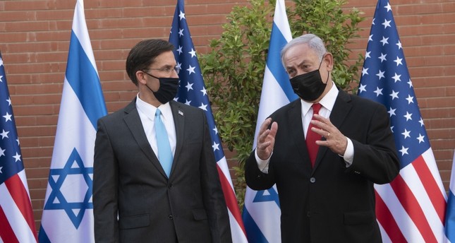 وزير الدفاع الأمريكي مع رئيس الحكومة بنيامين نتنياهو في تل أبيب الأناضول
