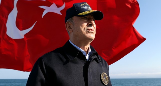 وزير الدفاع التركي ونظيره الأمريكي يبحثان القضايا الأمنية