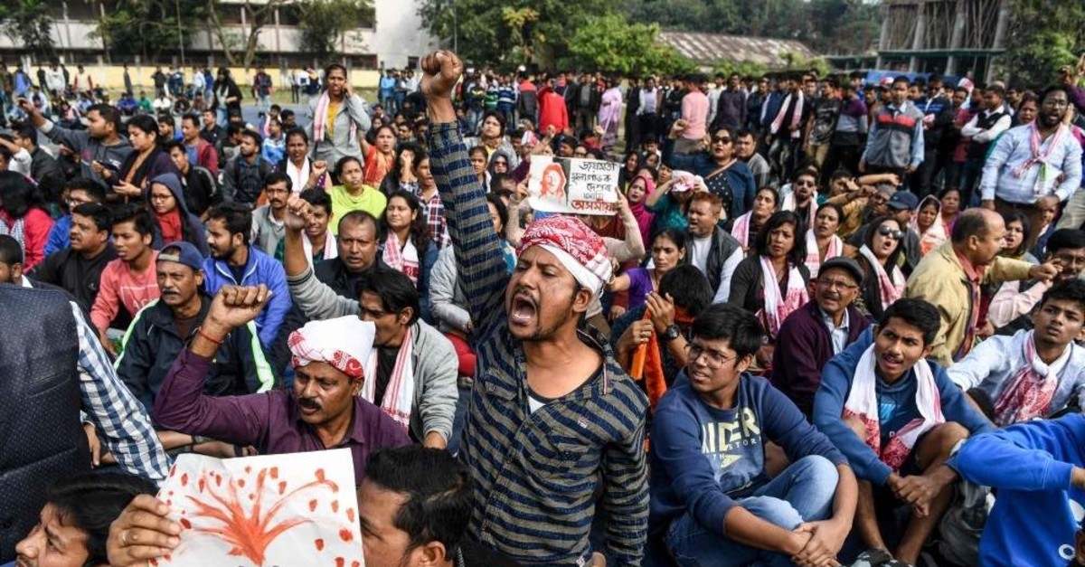 Demonstrators shout slogans during a protest against the government's Citizenship Amendment Bill (CAB), Guwahati, Dec.13, 2019. (AFP Photo)