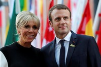French President Emmanuel Macron and hiw wife Brigitte Macron are seen July 7, 2017 at the G20 summit in Hamburg, Germany.   Picture taken July 7, 2017. (Reuters Photo)