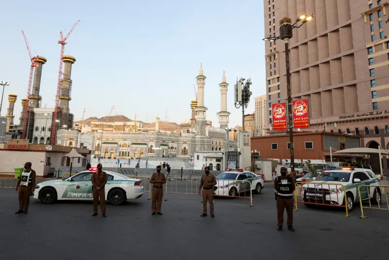 بدء طواف القدوم لضيوف الرحمن في موسم حج استثنائي - Daily Sabah Arabic