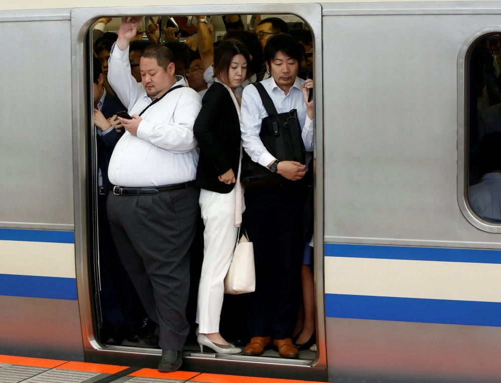 Japan launches 'telework' campaign to ease congestion | Daily Sabah