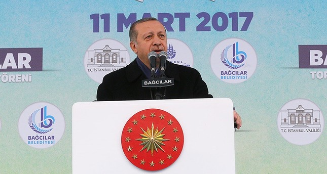 Erdoğan addresses the crowd rallying in Istanbul's Bağcılar. March 11, 2017. (AA Photo)