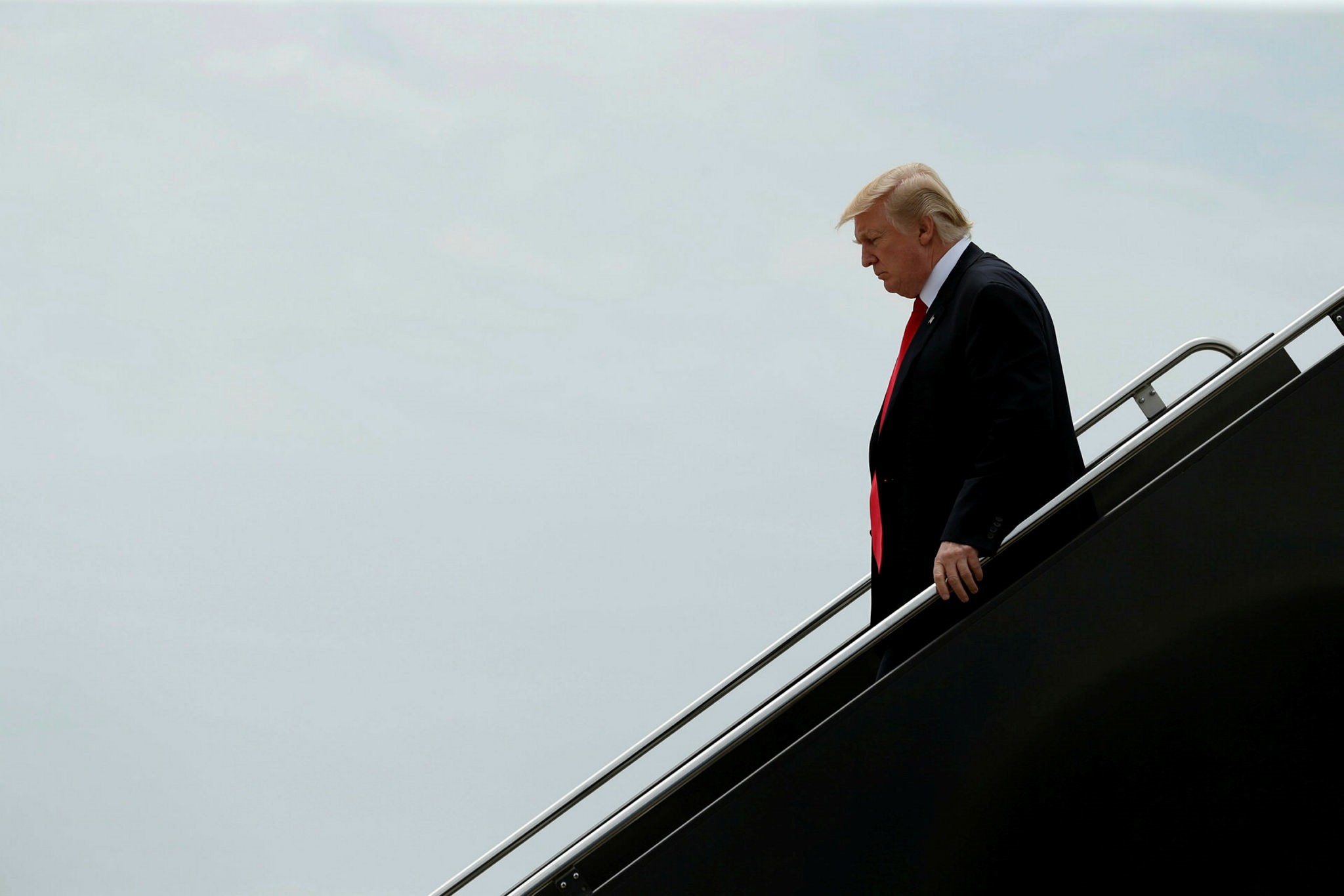 President Donald Trump arrives aboard Air Force One at Washingtonu2019s Dulles International Airport in Chantilly, Virginia, July 22