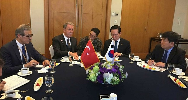 رئيس أركان الجيش التركي يجتمع بنظيره الكوري الجنوبي في العاصمة سيول