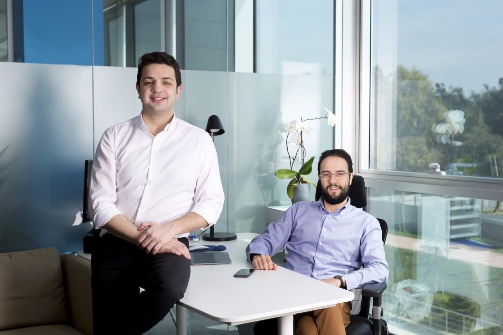 Serter Varol (L) and Emre Yu0131lmaz founded mobile application company Mobven in 2012.