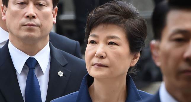 Bildergebnis für South Korea's ousted leader Park Geun-Hye arrested