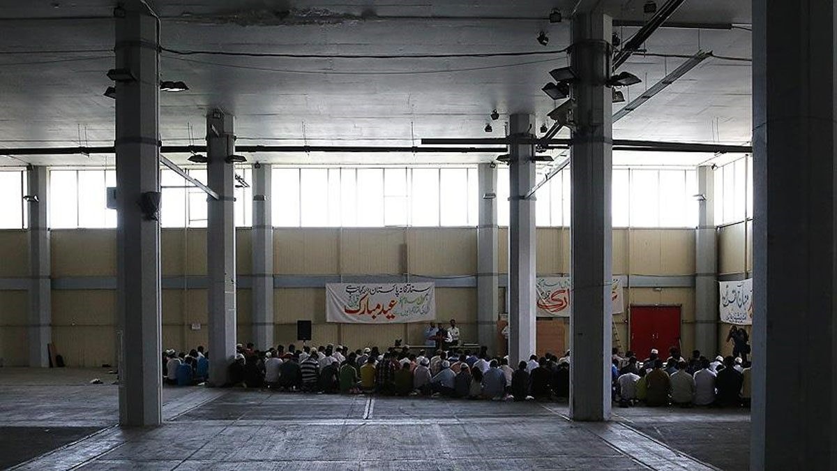 Around half a million Muslims in Athens are forced to pray at makeshift prayer areas.