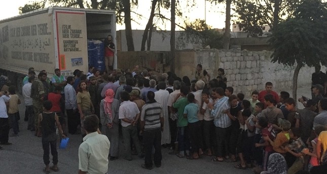 هيئة إغاثة تركية ترسل مساعدات إنسانية إلى جرابلس السورية