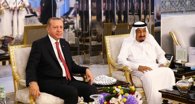 أردوغان مع العاهل السعودي الملك سلمان عام 2017 الفرنسية