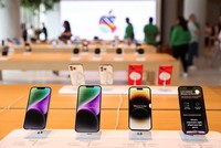 تركيا تفتح تحقيقاً في شركة أبل بسبب ثغرة أمنية كبيرة في نظام iOS