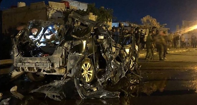 سيارة كان يستقلها العضو في تنظيم بي كي كي الإرهابي نابو كله خيري الذي حيدته الاستخبارات التركية في مدينة الحسكة شمال شرقي سوريا وهو أحد مخططي الهجوم الإرهابي بشارع الاستقلال بإسطنبول عام2022 صورة: الأناضول