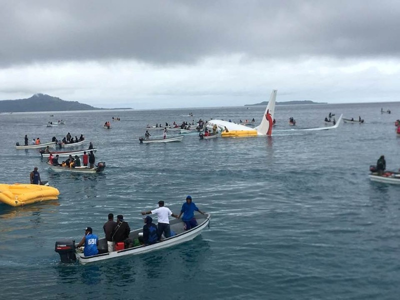 People are evacuated from an Air Niugini plane crashed in the waters in Weno, Chuuk, Micronesia, September 28, 2018 in this picture obtained from social media. (REUTERS Photo)