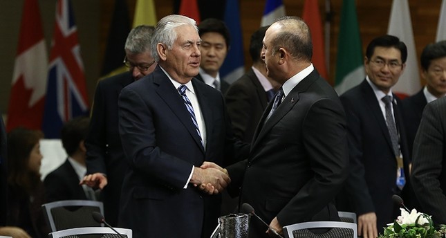 وزيرا خارجية الولايات المتحدة وتركيا في اجتماع دولي بكندا الأناضول